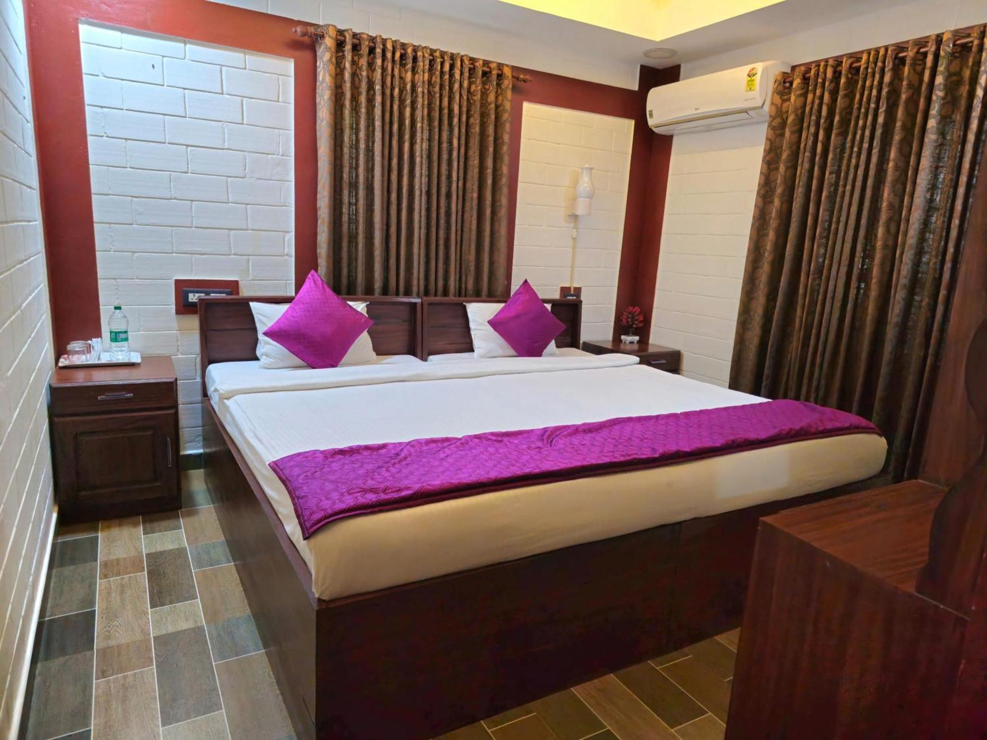 Leisure Valley Beach Resort Varkala Buitenkant foto