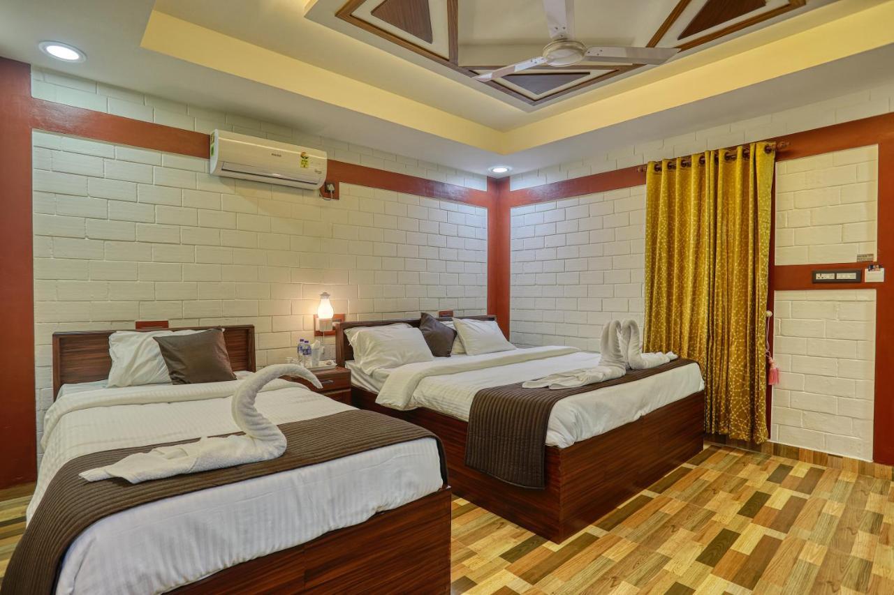 Leisure Valley Beach Resort Varkala Buitenkant foto