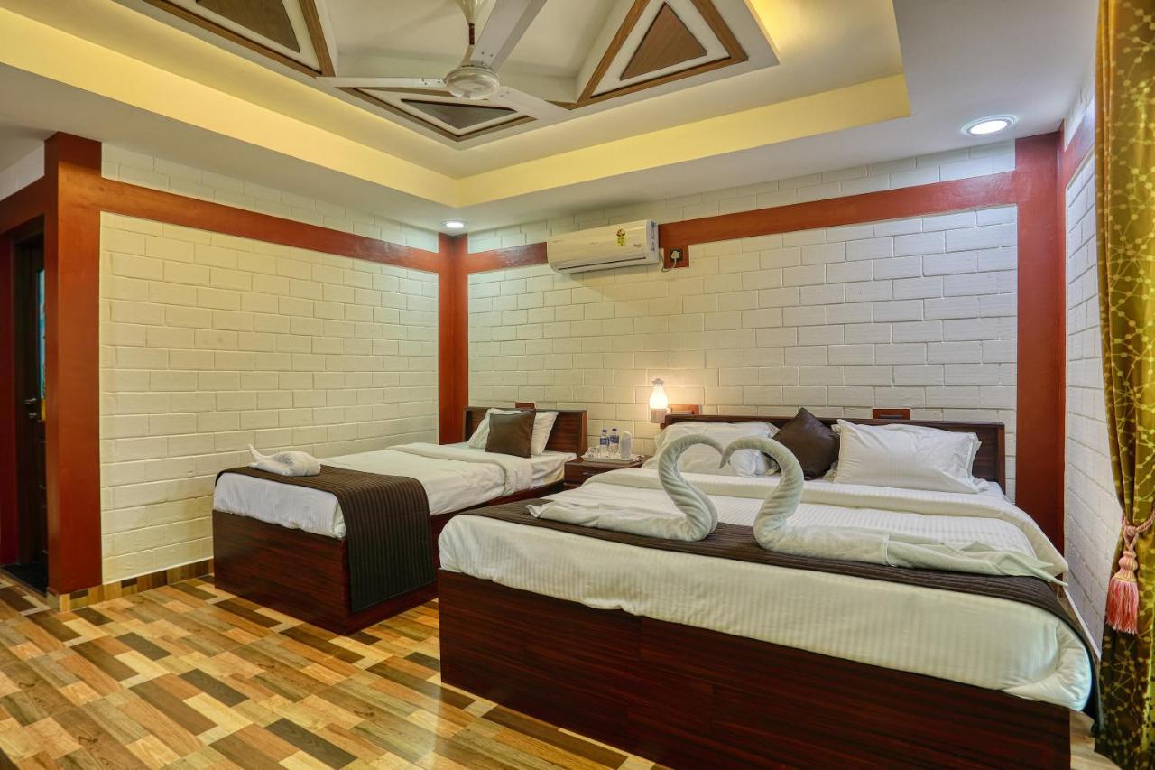 Leisure Valley Beach Resort Varkala Buitenkant foto