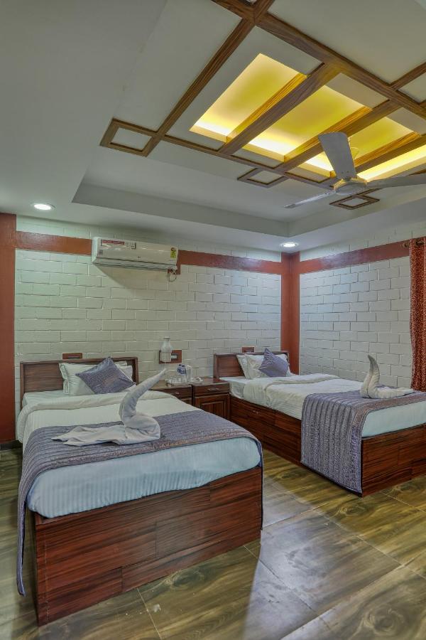 Leisure Valley Beach Resort Varkala Buitenkant foto
